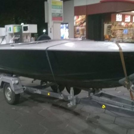 Slip- und Kranarbeiten